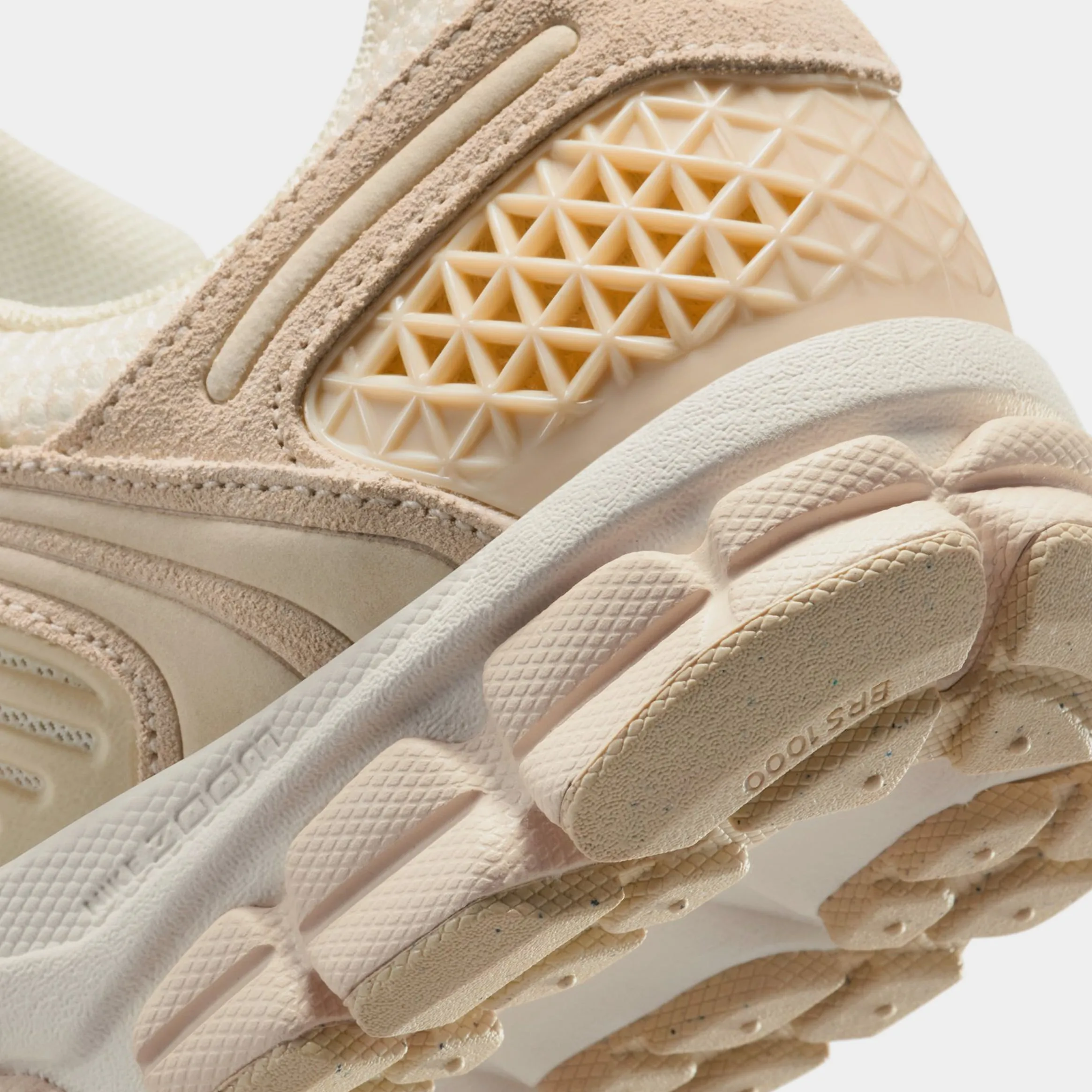 Vomero 5 Womens Running Shoes (Beige/Beach/Light Sail)